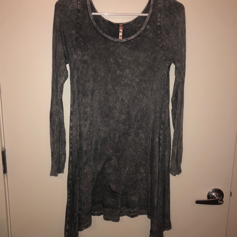 Lani California Long Sleeve T-shirt Dress